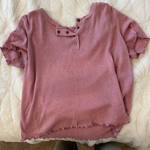 size small pink button American eagle tee